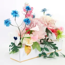 Meri-Meri Meri Meri Hazel Gardiner Spring & Summer Table Centerpiece (Pack Of 1) -Anagram Shop GUEST 2ff202c4 3a72 4d3a b8bb 60b27da979a2